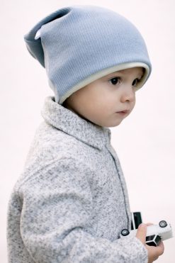 Zimná čiapka zo svetroviny