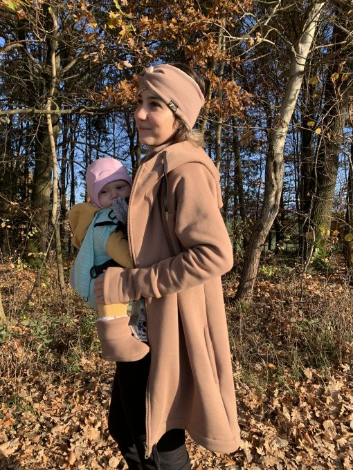 Dámska zimná čelenka z rebrovaného úpletu Serafiel v rôznych farbách, ručne šitá na Slovensku.